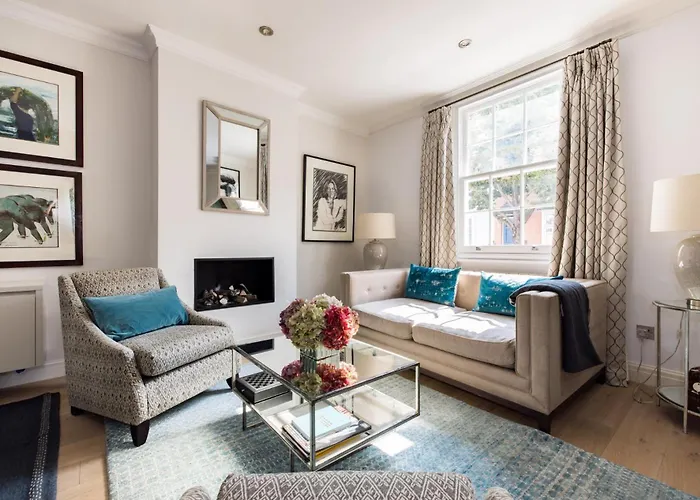 Prince Luxe - 4 Bedroom House In Chelsea