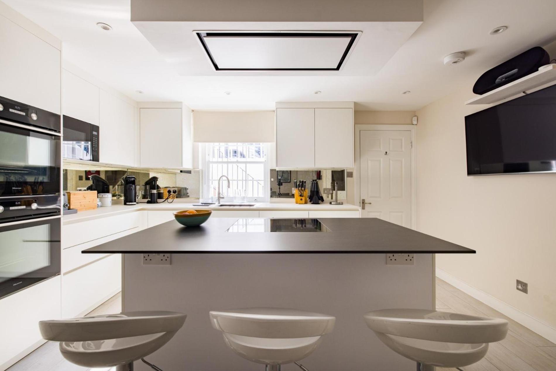 Luxe - 4 Bedroom House In Chelsea